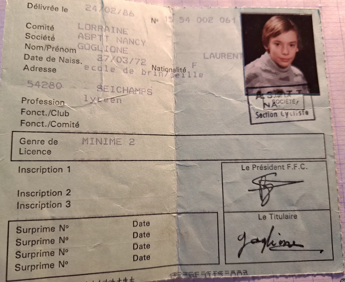 Première licence cycliste minime de Laurent Goglione à l'ASPTT Nancy